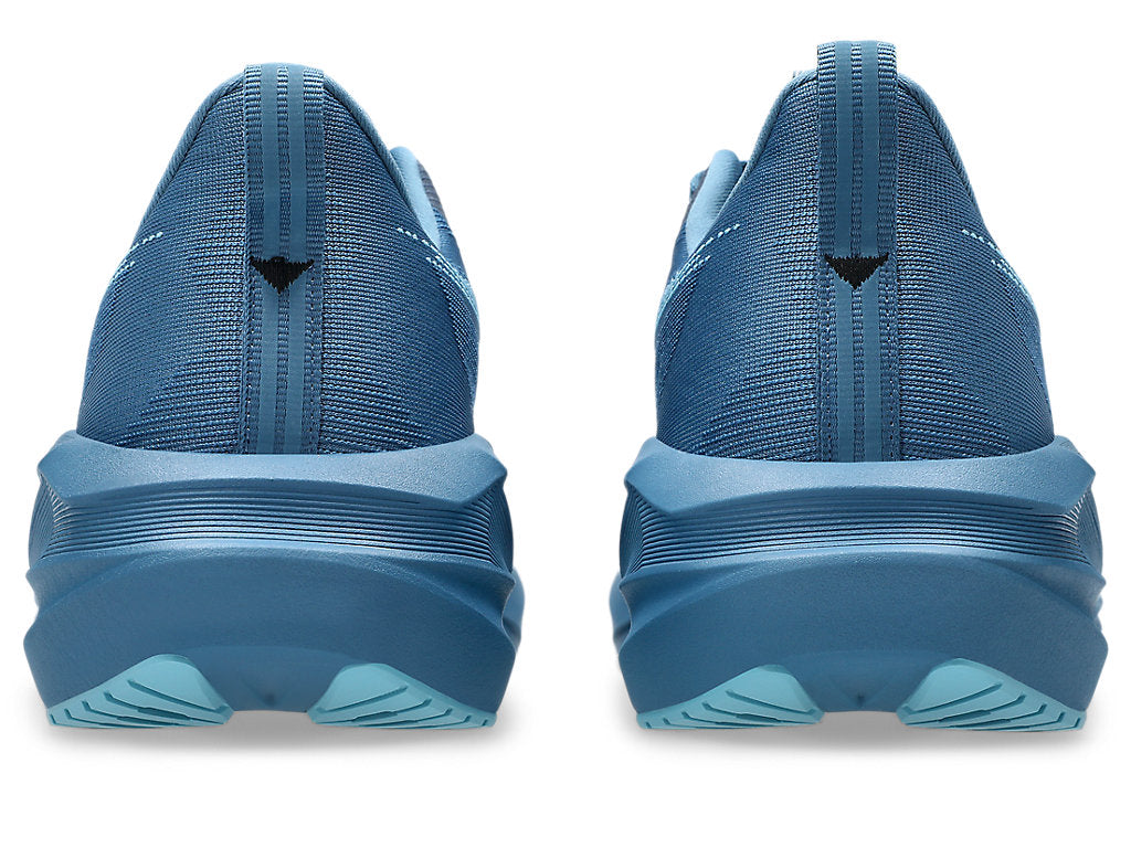 Mens Novablast 5 Running Shoes
